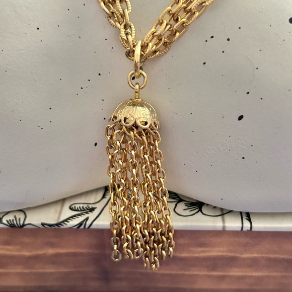 Vintage Gold Tassel Chain Necklace 22 inches - Picture 5 of 8
